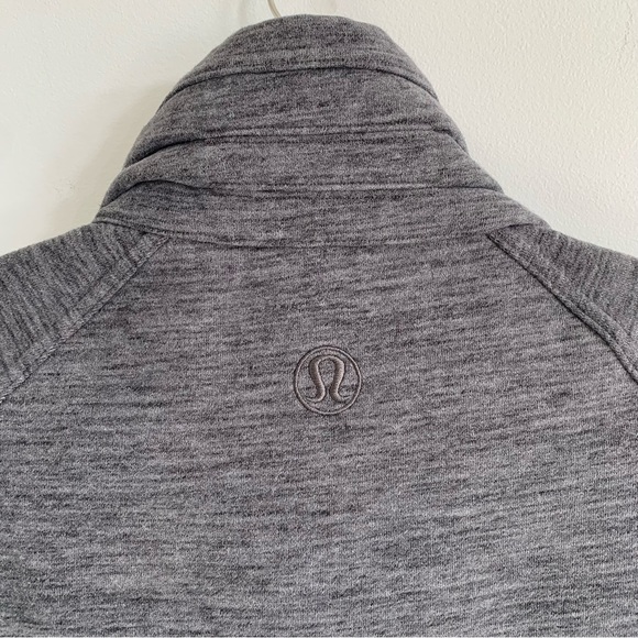 Lululemon Radiant Jacket II Heathered Core Dark Grey Women’s Size 6 - Picture 14 of 14